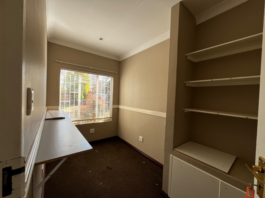 3 Bedroom Property for Sale in Flamwood North West